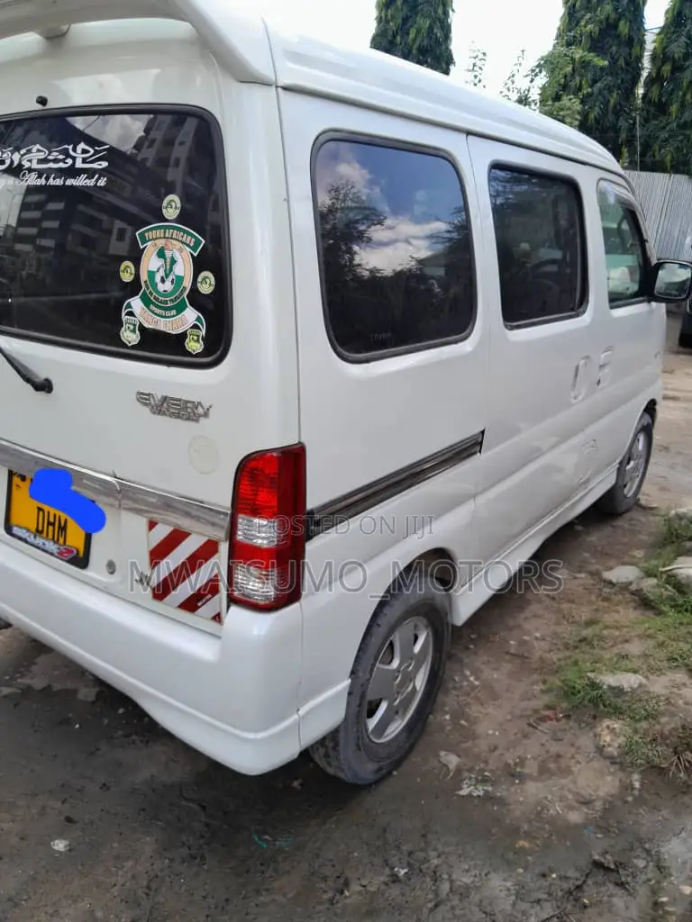 Suzuki Every Wagon 2004 Pearl