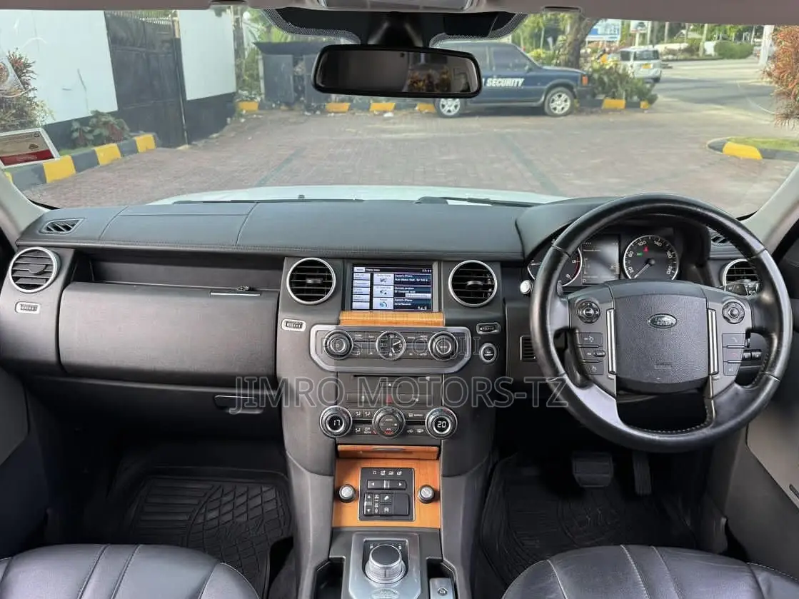 Land Rover Discovery 2014