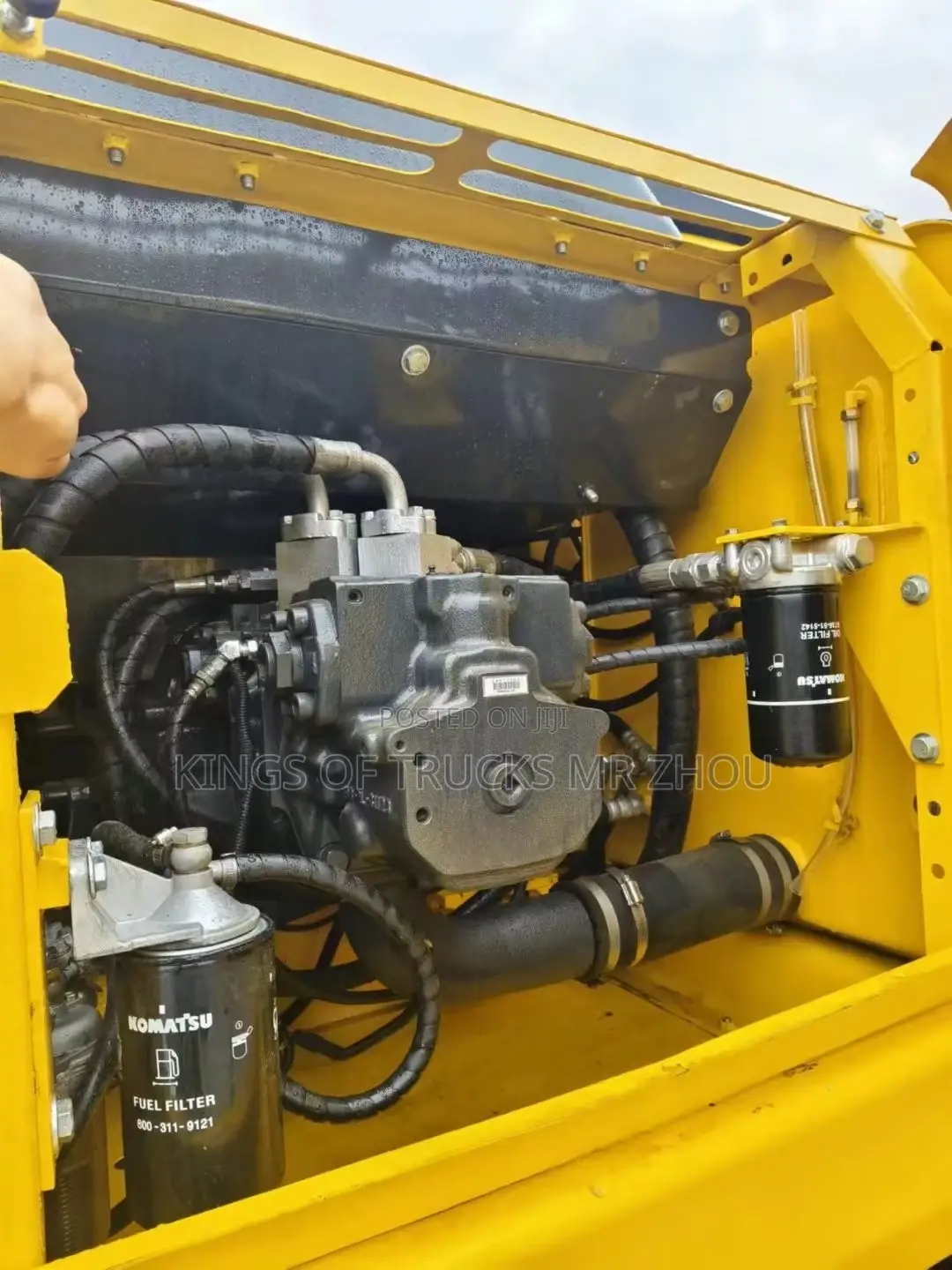 Used Komatsu 200 Excavator
