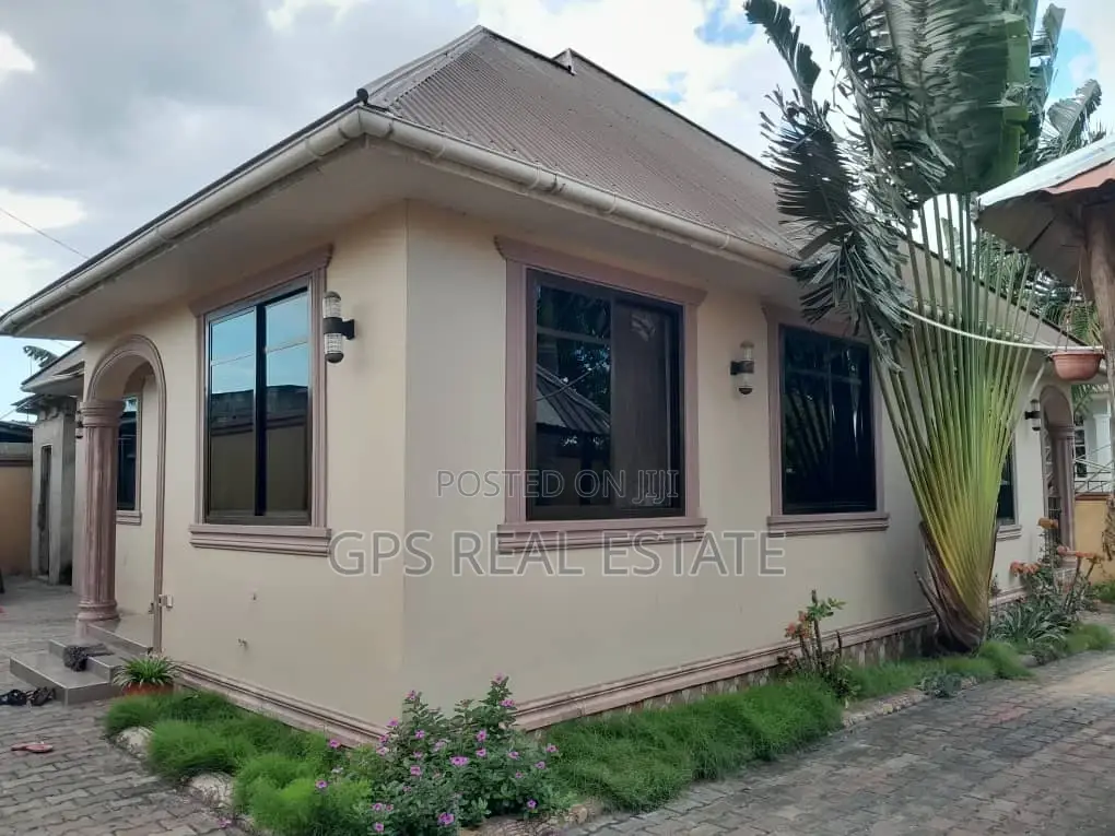 3bdrm House in Madale Mbopo, Kinondoni for sale