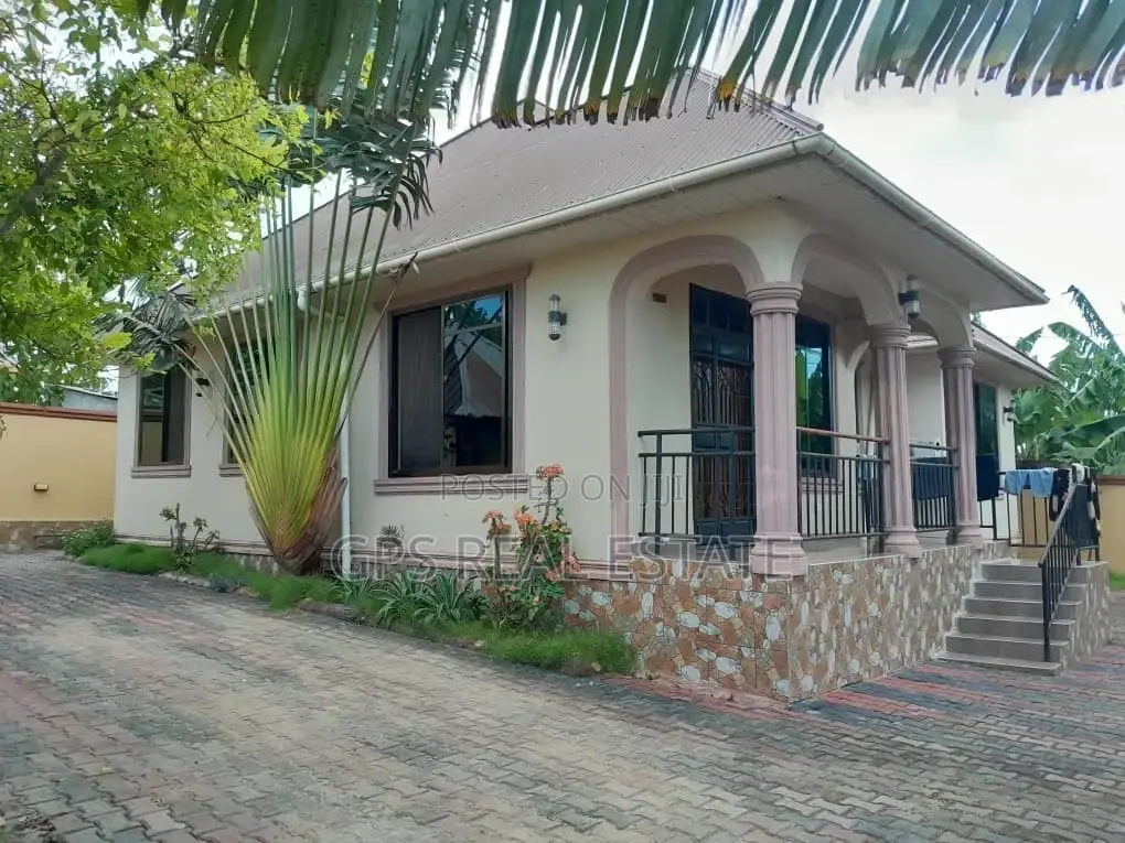 3bdrm House in Madale Mbopo, Kinondoni for sale