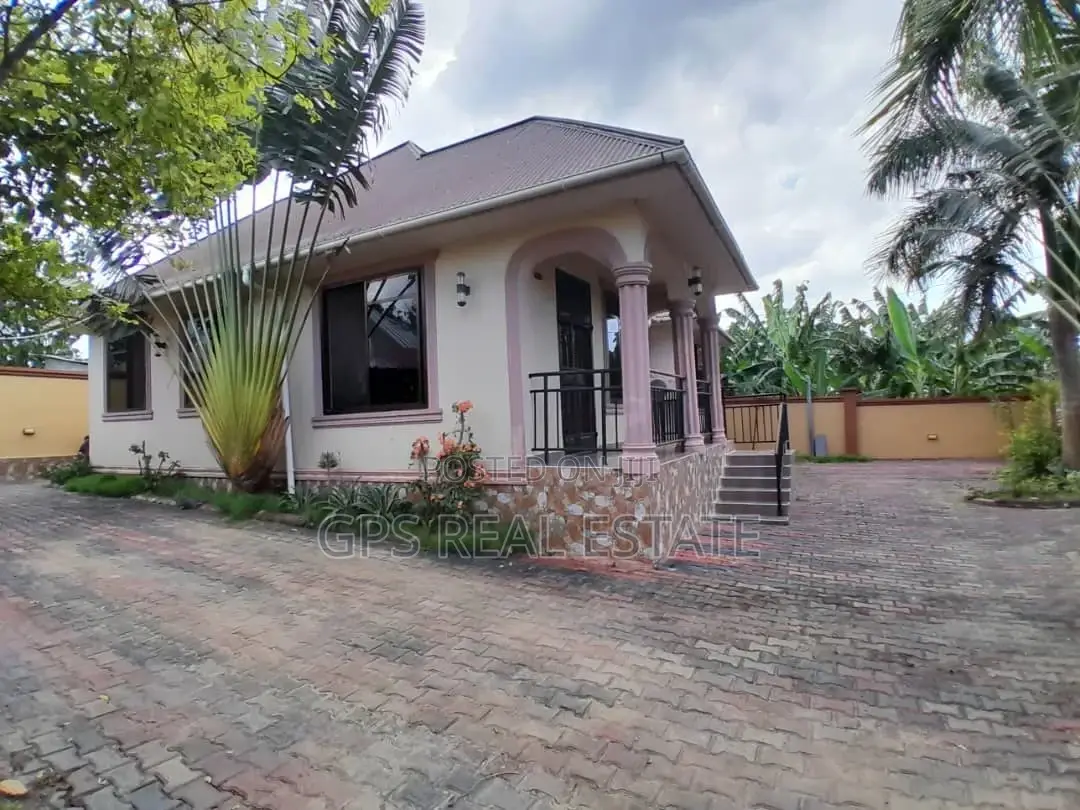 3bdrm House in Madale Mbopo, Kinondoni for sale