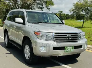 Toyota Land Cruiser 4.5 V8 VXR 2012 Silver