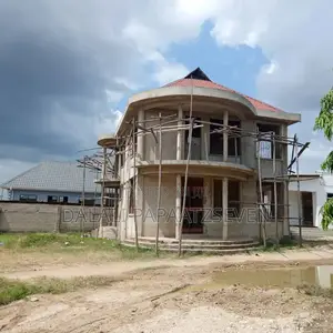 4bdrm House in Dalalipapaatzseven, Kinondoni for sale