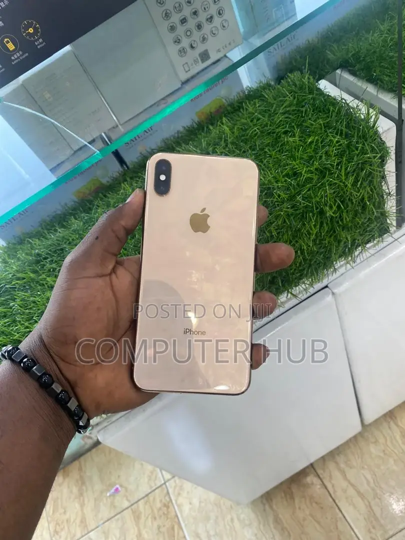 Apple iPhone XS Max 64 GB Gold