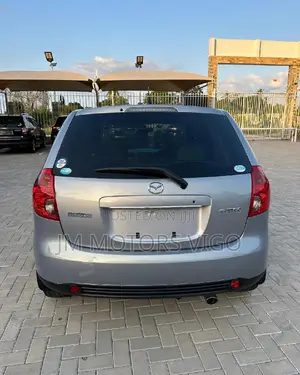 Mazda Verisa 2005 Gray