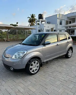 Mazda Verisa 2005 Gray