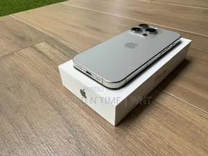 New Apple iPhone 15 Pro 256 GB