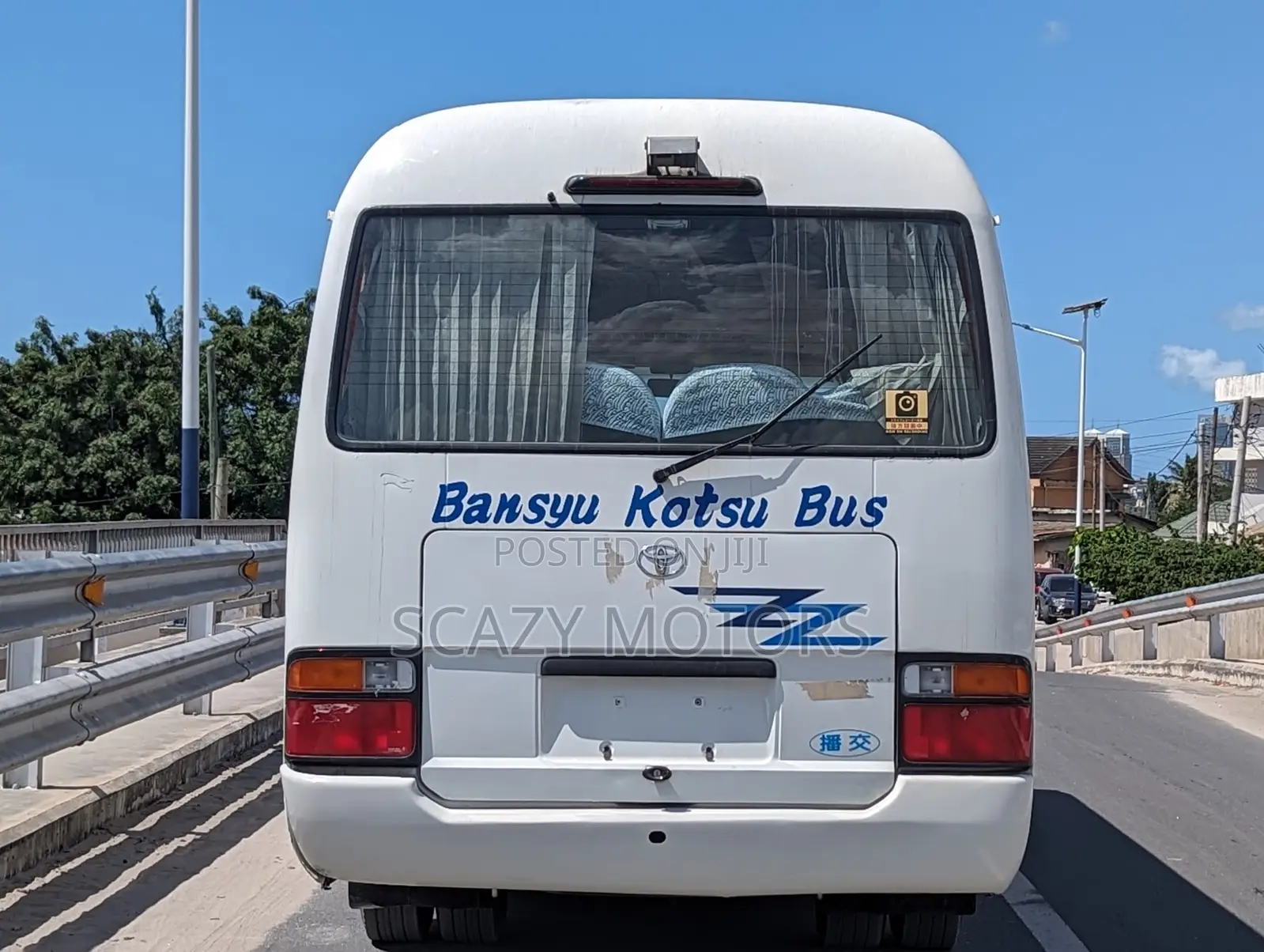 Toyota Coaster 2002 White