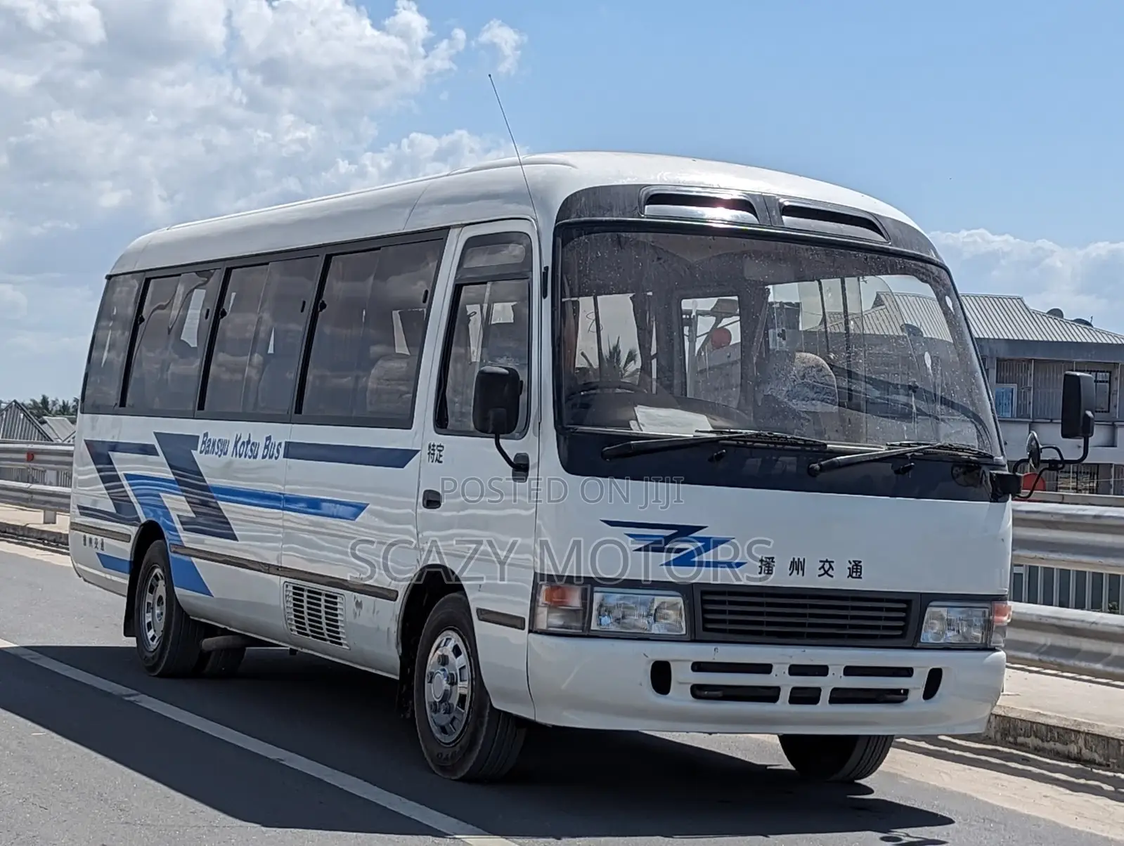 Toyota Coaster 2002 White