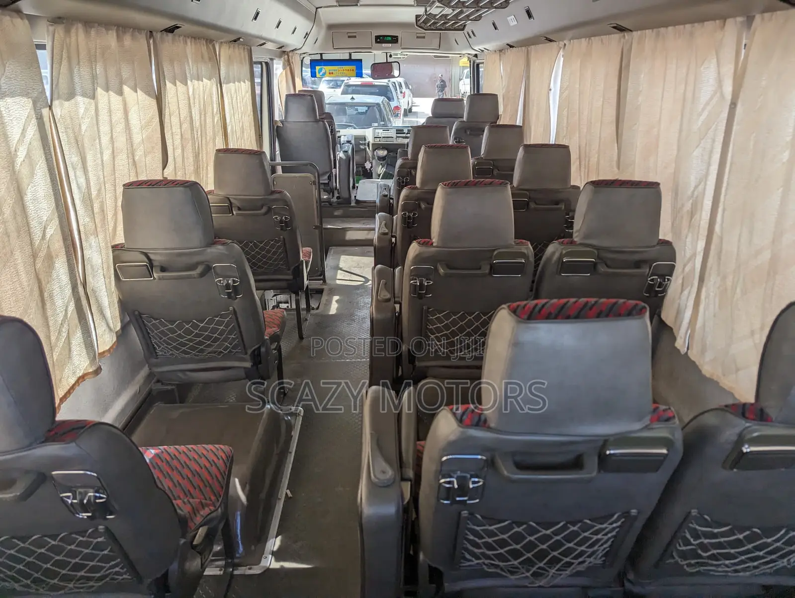 Mitsubishi Fuso Rosa 1998 White
