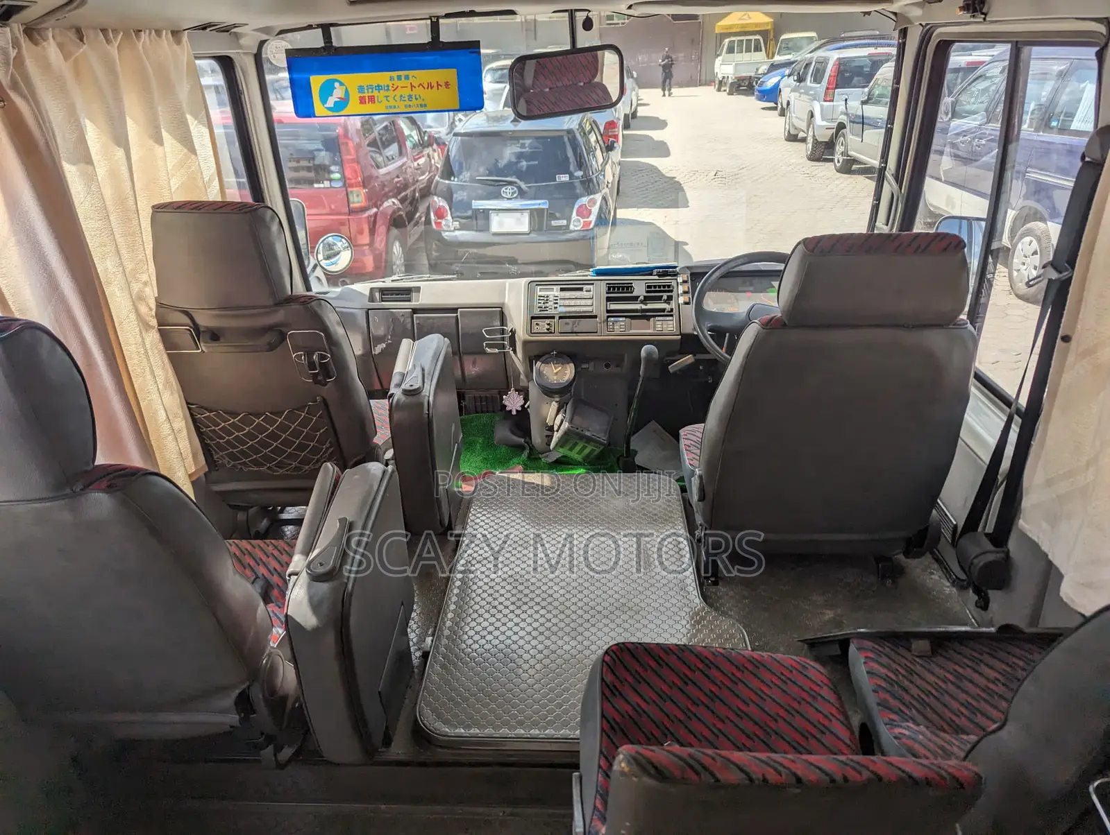 Mitsubishi Fuso Rosa 1998 White