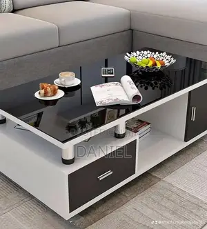 Coffee Table Nyeupe Na Kioo Cheusi