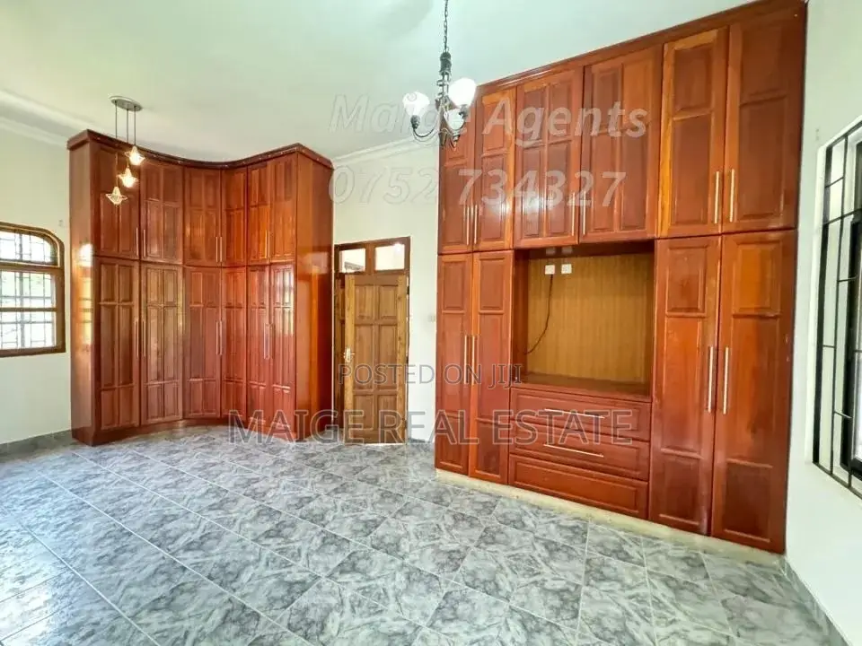 6bdrm Bungalow in Mbezi Beach for rent