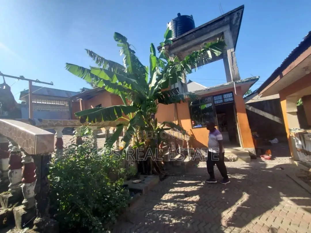 3bdrm House in Chamazi Mzambarauni, Temeke for sale