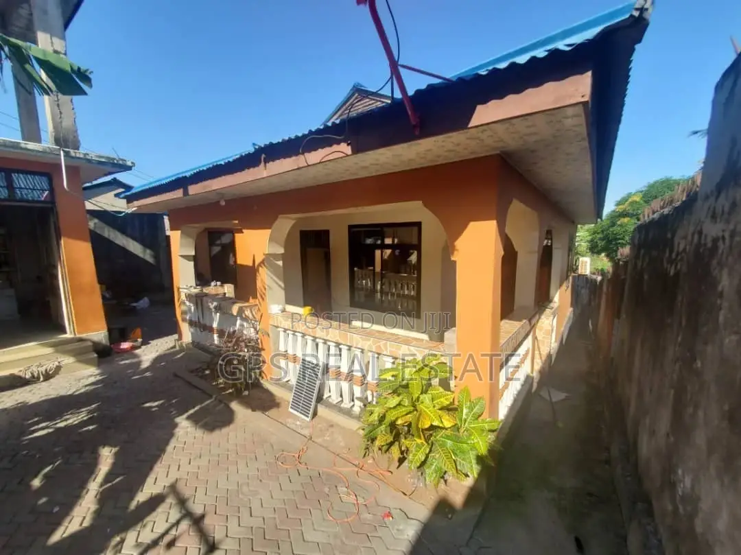 3bdrm House in Chamazi Mzambarauni, Temeke for sale