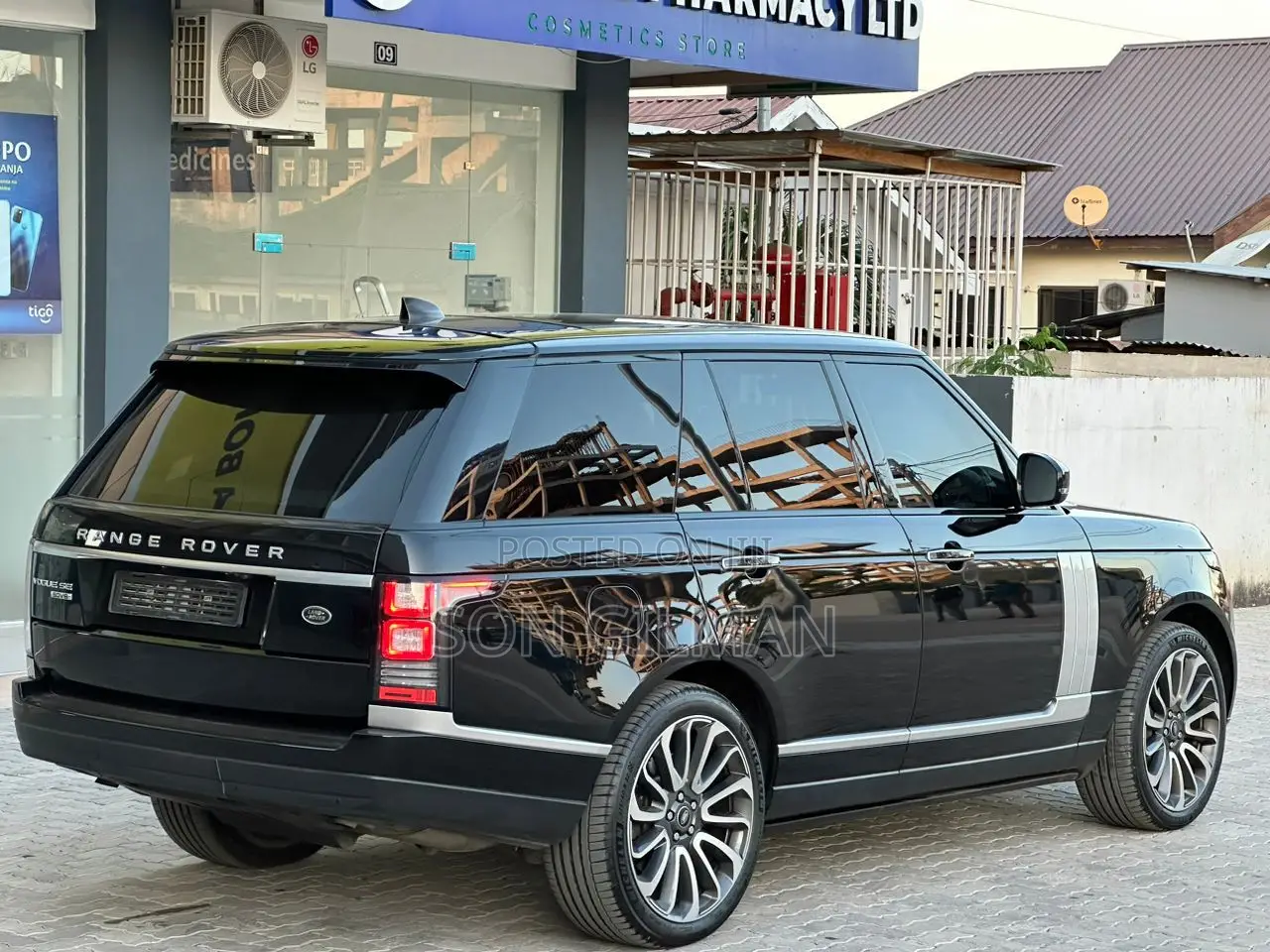 Land Rover Range Rover Vogue 2018 Black