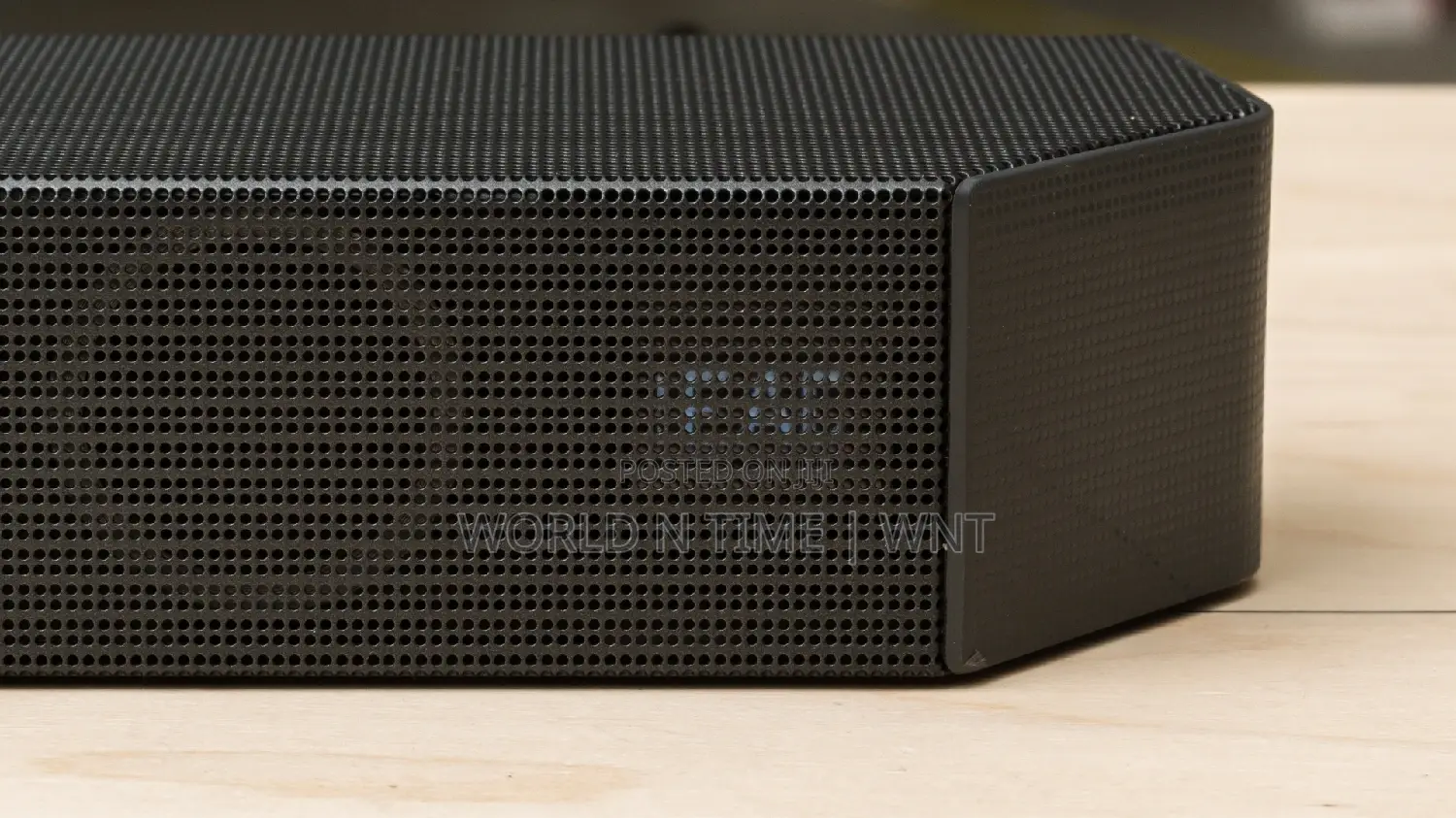 SAMSUNG Q-Series Soundbar HW-Q600C 3.1.2ch Dolby Atmos/Dts:x