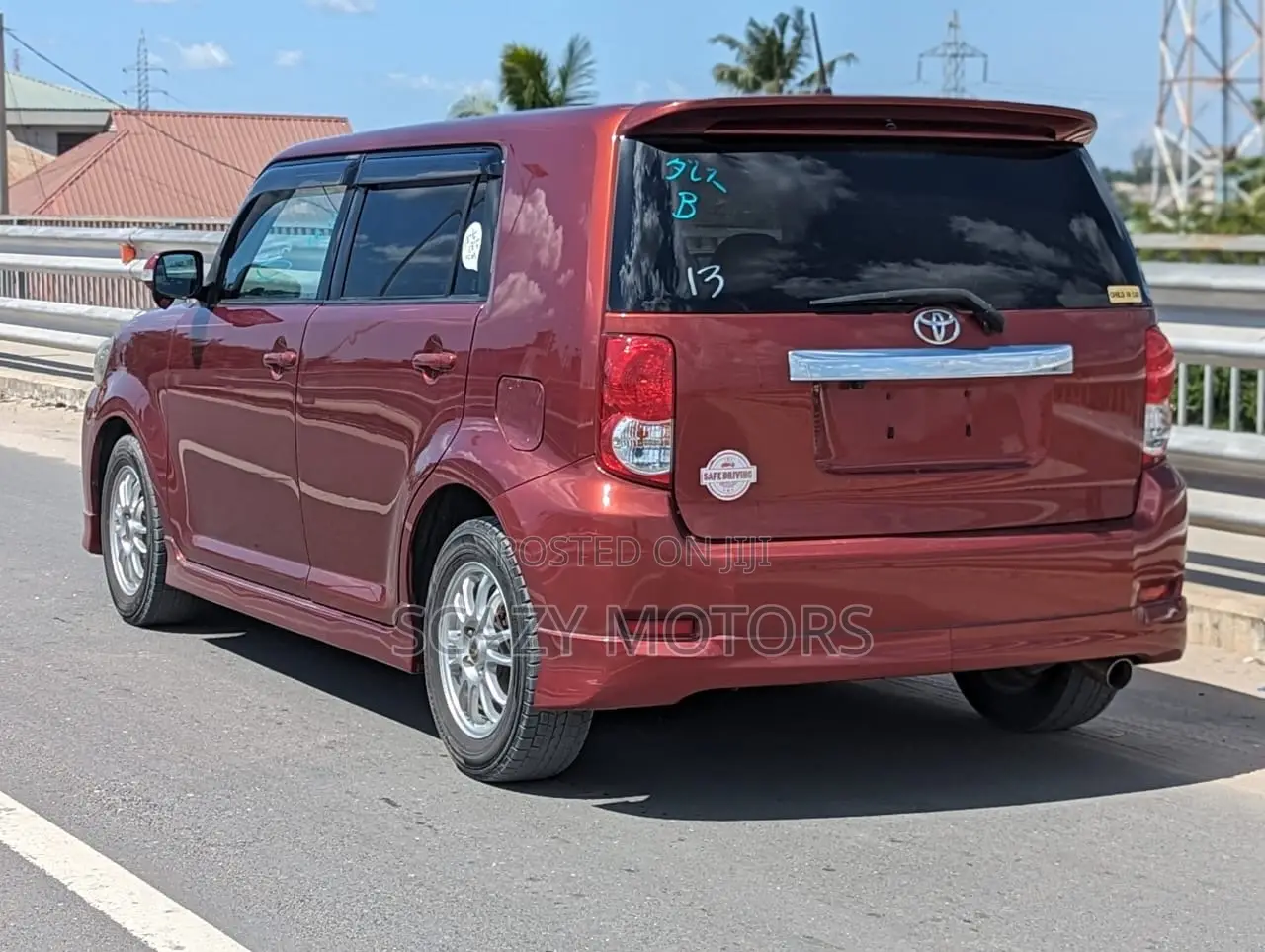 Toyota Corolla Rumion 2010