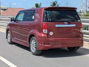Toyota Corolla Rumion 2010