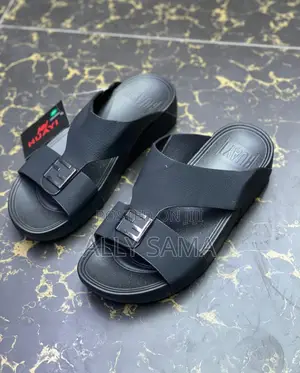 New Color New Desgn HUAYI Mens Sandals