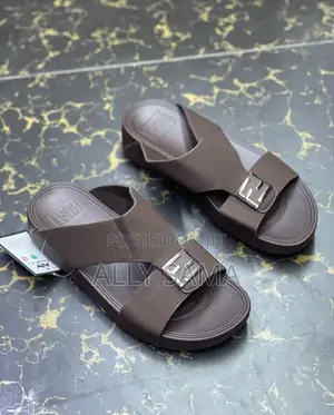 New Color New Desgn HUAYI Mens Sandals