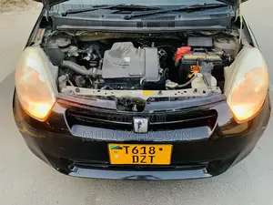 Toyota Vitz 2010 Black