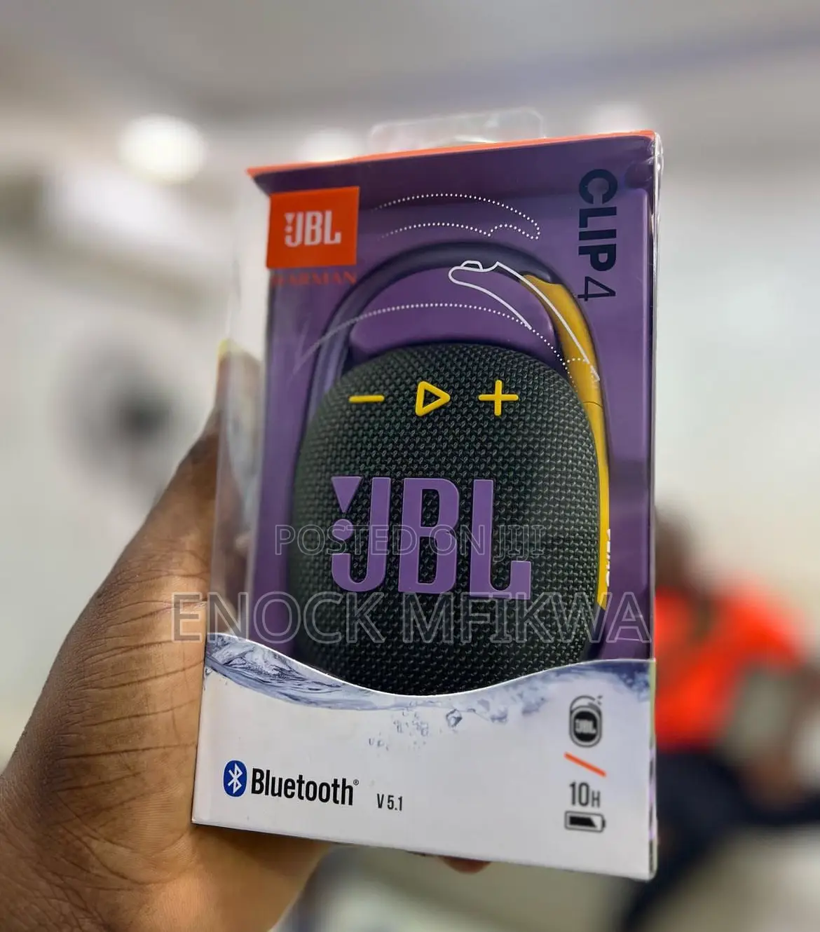 JBL Clip 4
