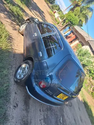 Toyota Starlet 2000 Blue