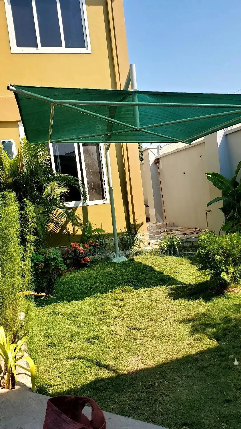 Umbrella Canopies, Miamvuli