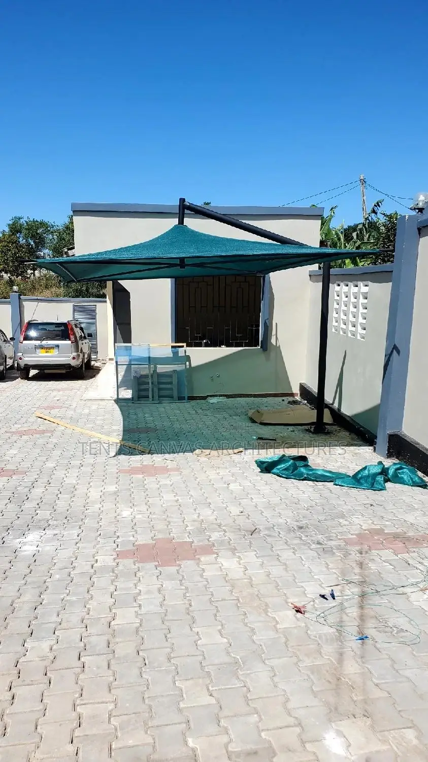 Umbrella Canopies, Miamvuli