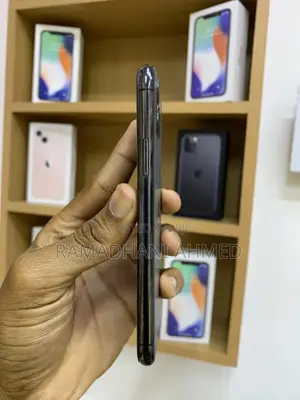 Apple iPhone 11 Pro 64 GB Gray