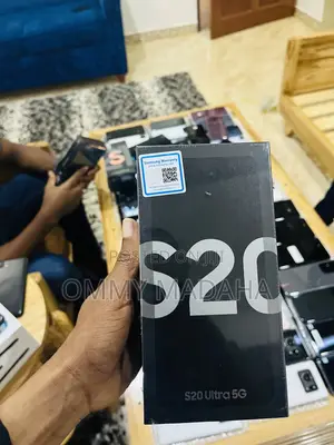 Photo - New Samsung Galaxy S20 Ultra 128 GB Black