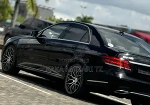 Mercedes-Benz E250 2014 Black