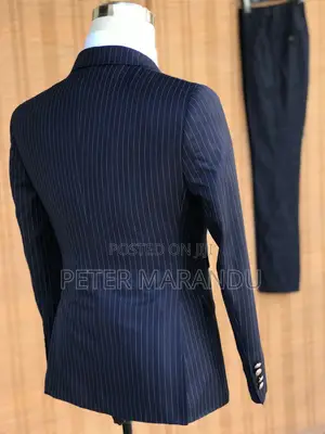 Officia Men's Suit