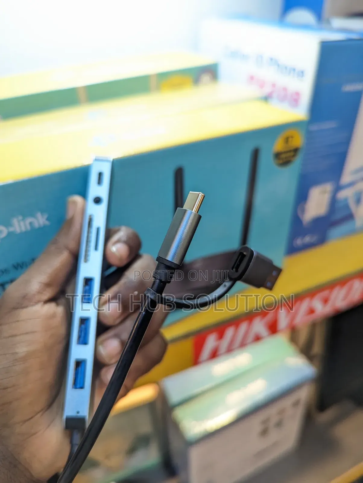 USB HUB Type - C ADAPTER 8 IN 1