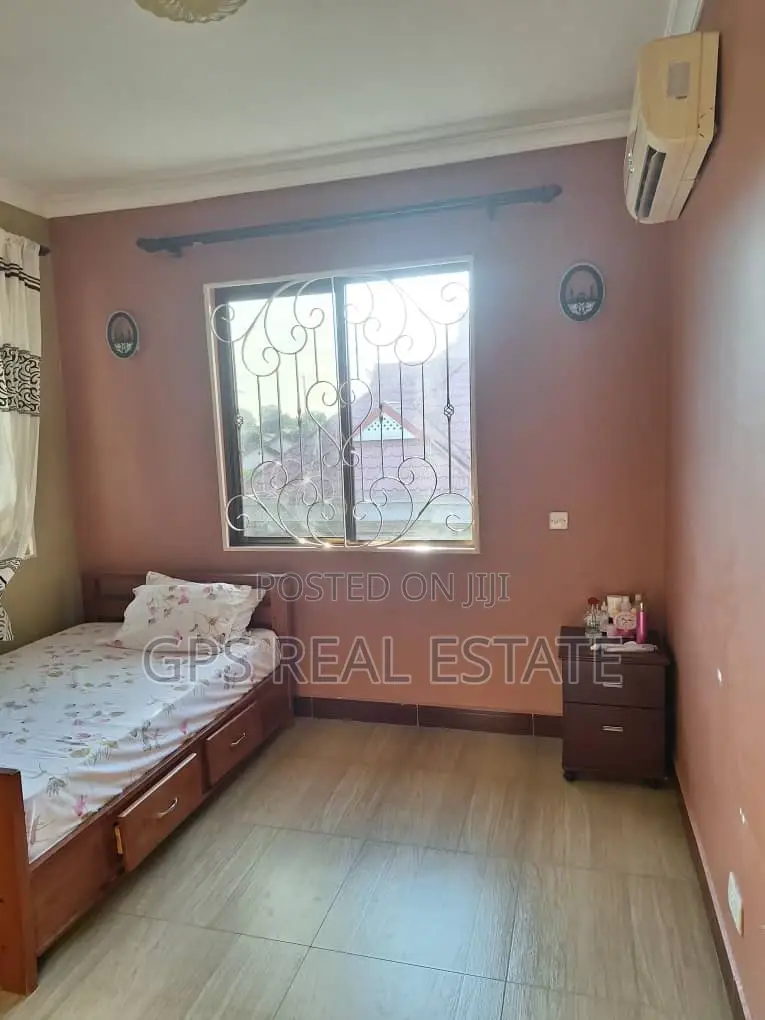 5bdrm House in Tegeta Namanga, Kinondoni for sale