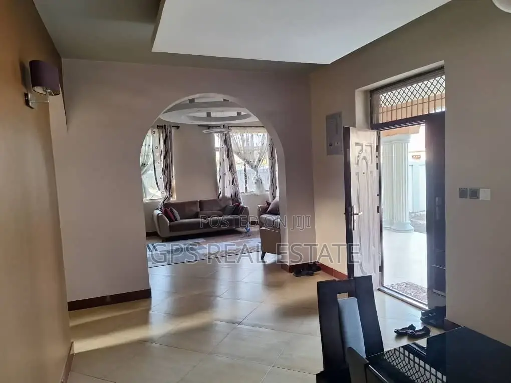 5bdrm House in Tegeta Namanga, Kinondoni for sale