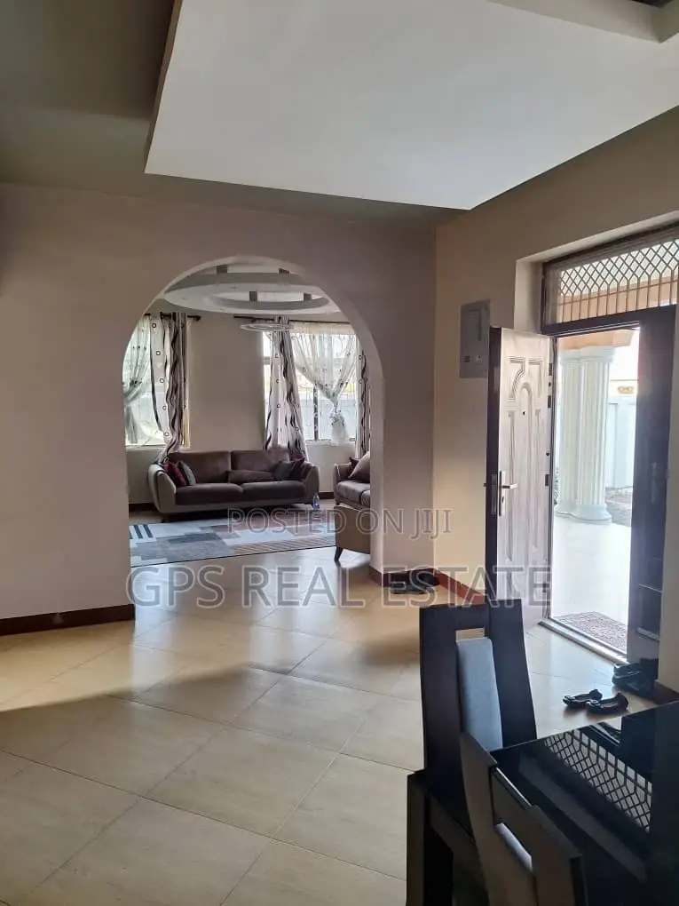 5bdrm House in Tegeta Namanga, Kinondoni for sale