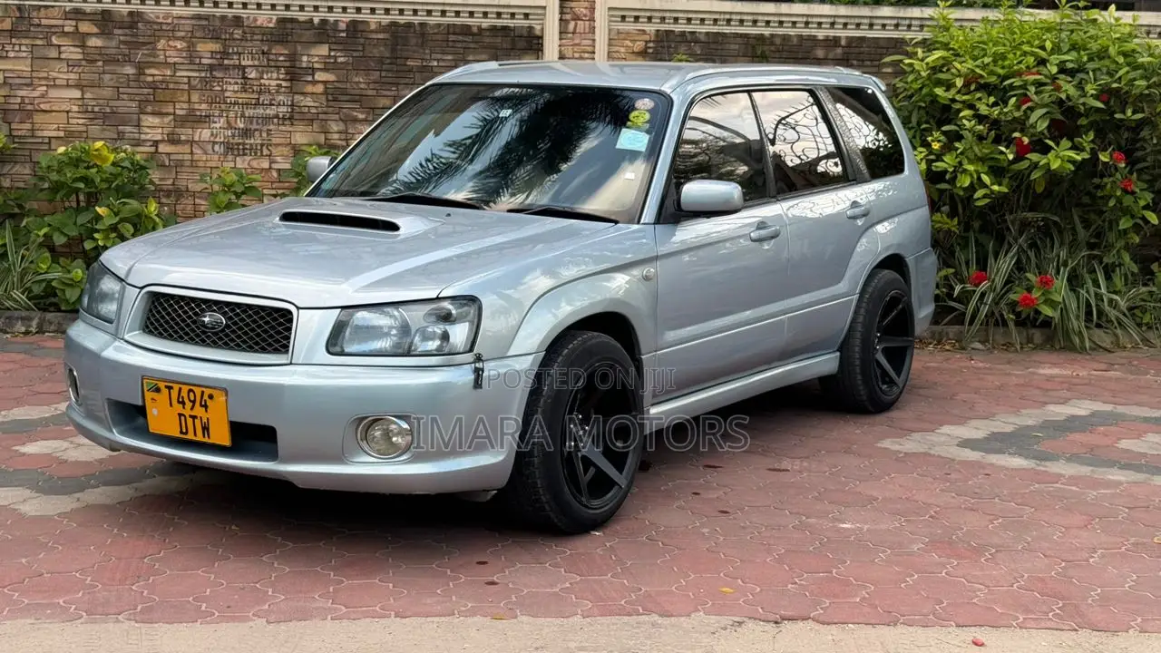 Subaru Forester 2005 Silver