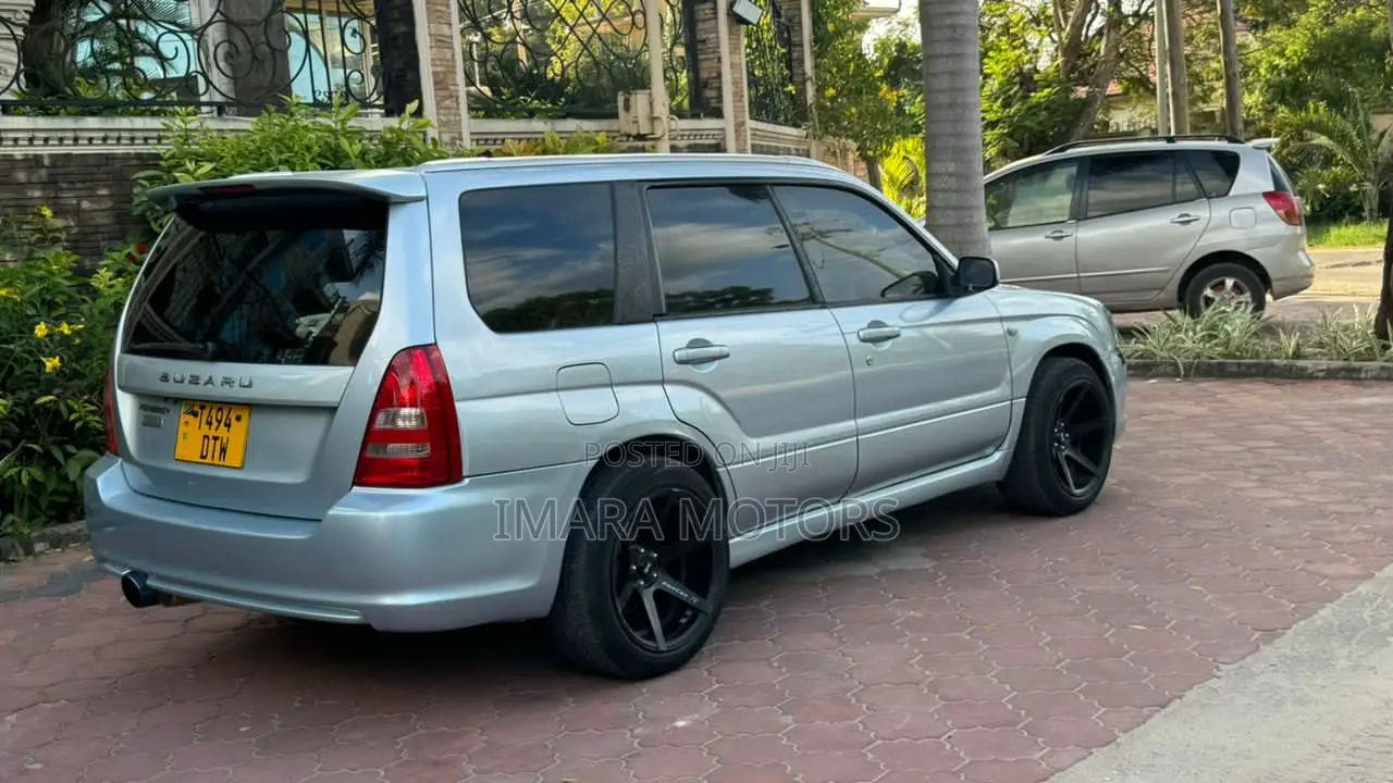 Subaru Forester 2005 Silver