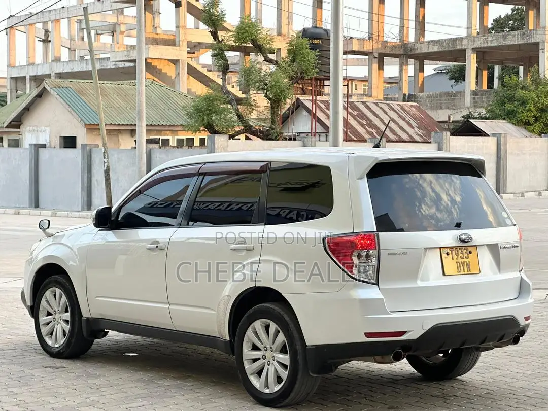 Subaru Forester 2009 White