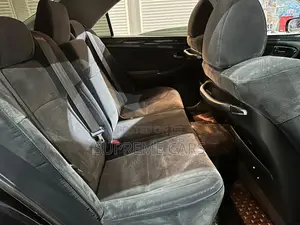 Toyota Crown Royale 2005 Black
