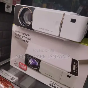 Smart Projector HD 3D Wifi Miracast Home Cinema Projector