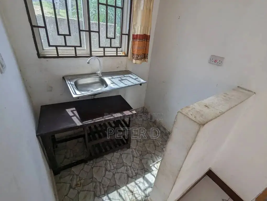 1bdrm Apartment in Kimara for rent