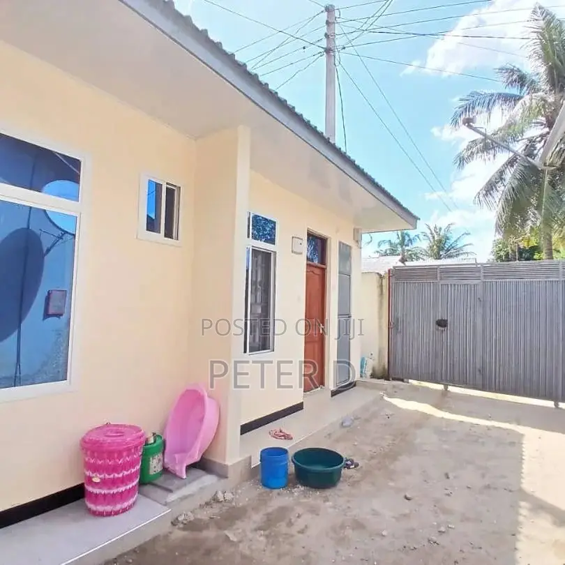 1bdrm Apartment in Kimara for rent