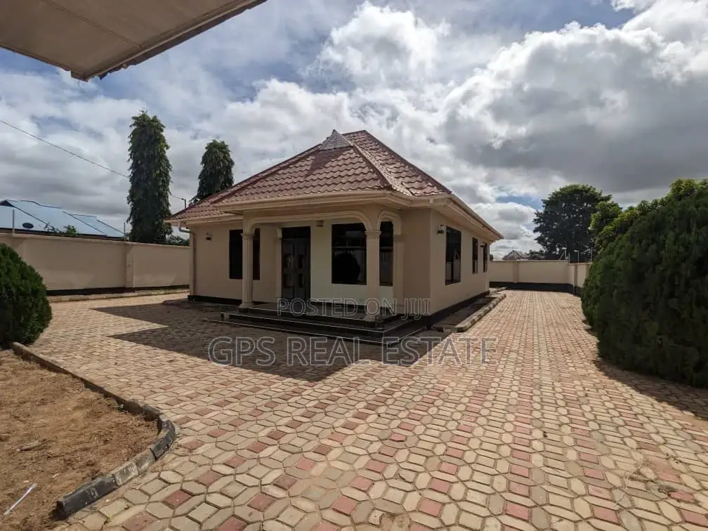 3bdrm House in Chidachi, Dodoma Rural for sale