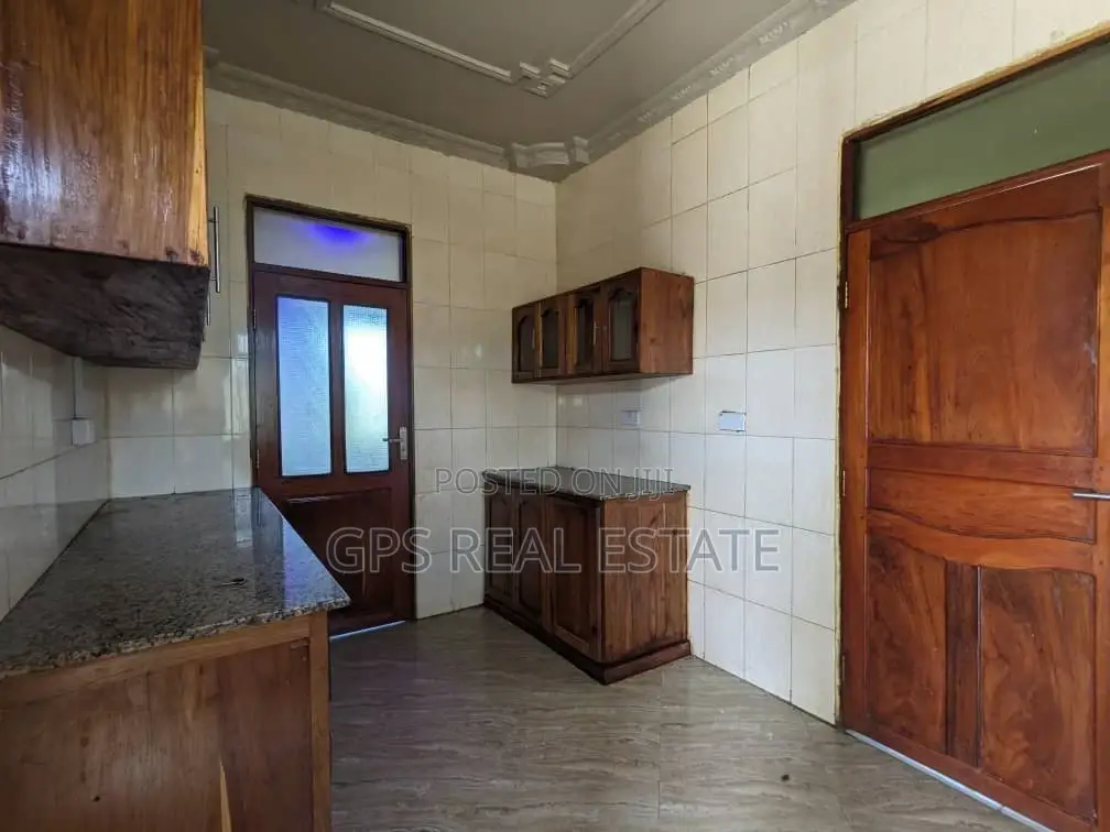3bdrm House in Chidachi, Dodoma Rural for sale