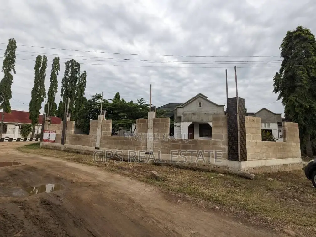 4bdrm House in Area C, Dodoma Rural for sale