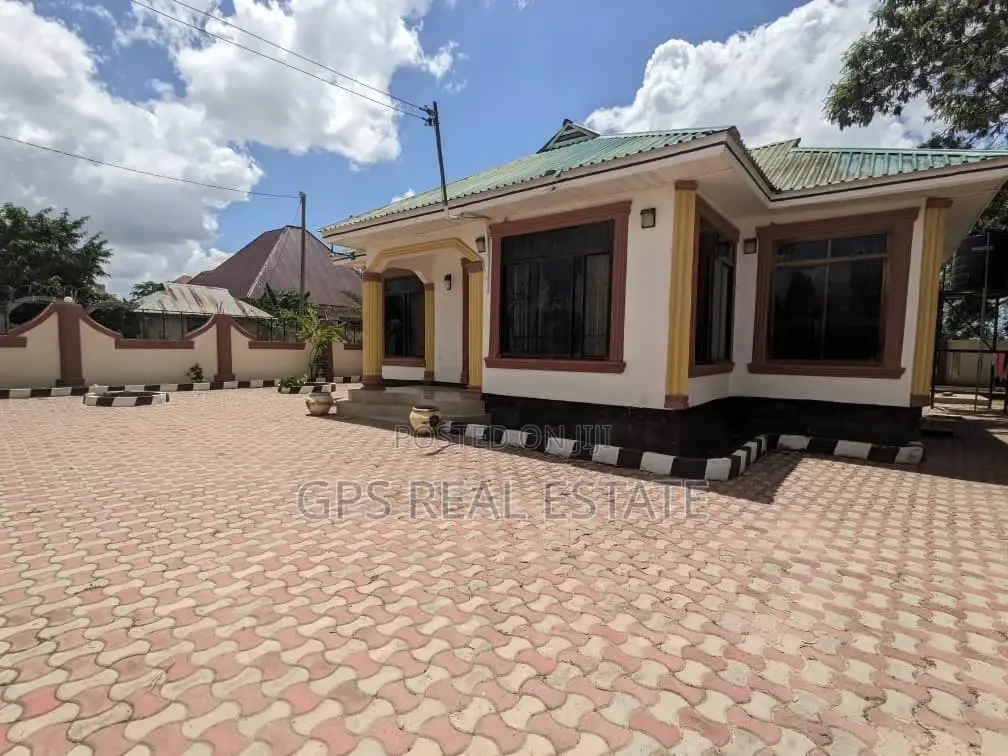 4bdrm House in Chidachi, Dodoma Rural for sale